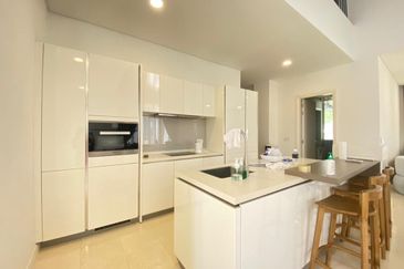 Emerald Bay @ Puteri harbour