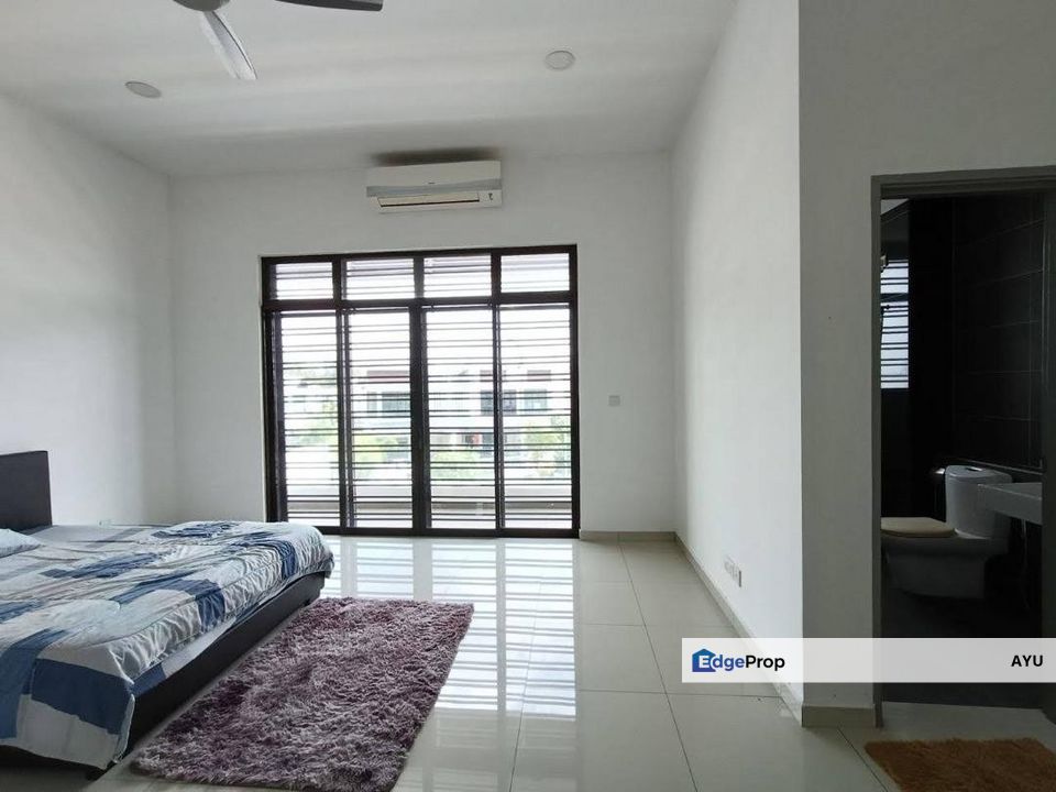 The Canal Garden North Horizon Hills House Partially Furnished Unblock View, Johor, 
