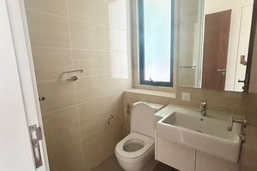 The Astaka @ 1 Bukit Senyum