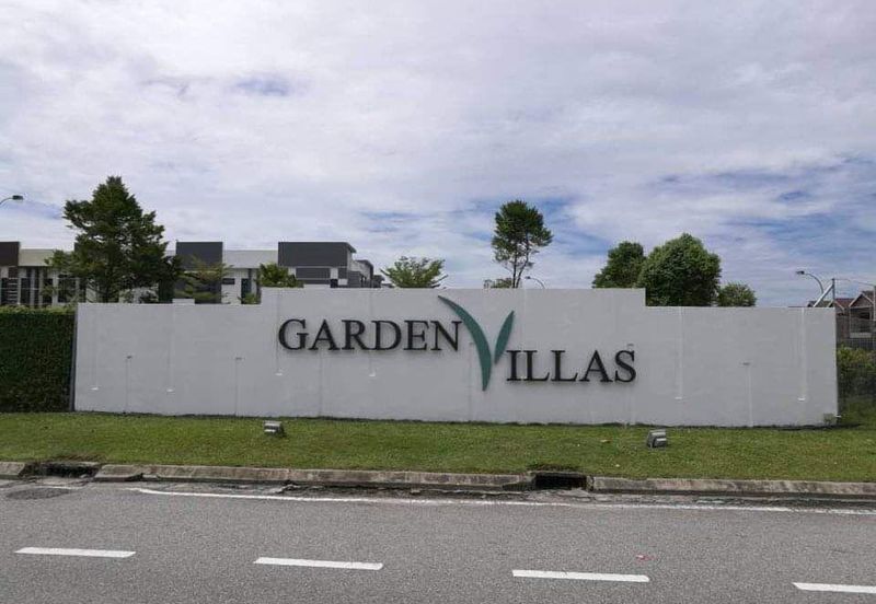 Garden Villa @ Bukit Indah 2