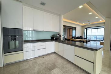 The Astaka @ 1 Bukit Senyum