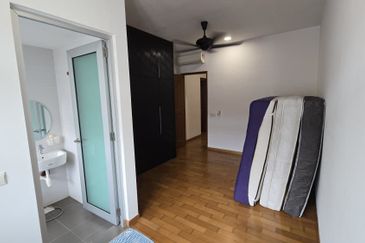 Taman Sutera Perling