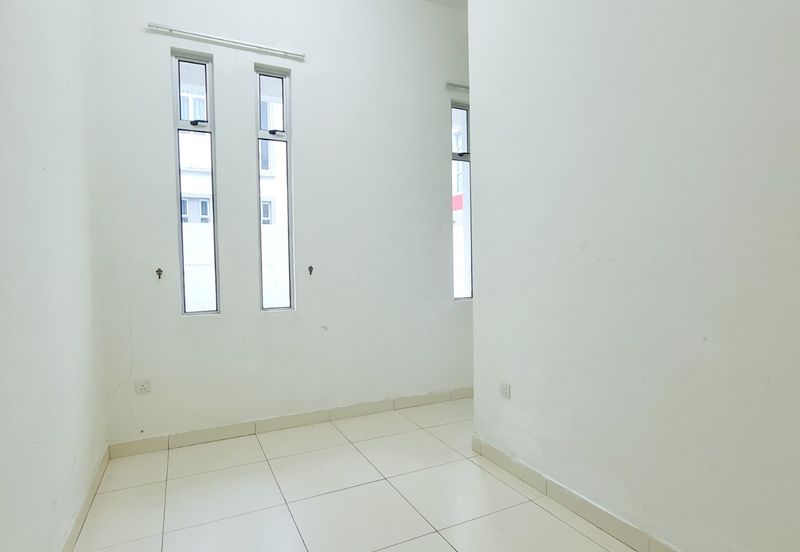 Austin Residence @Taman Mount Austin