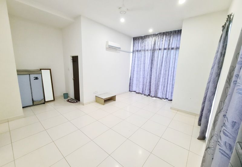 Austin Residence @Taman Mount Austin