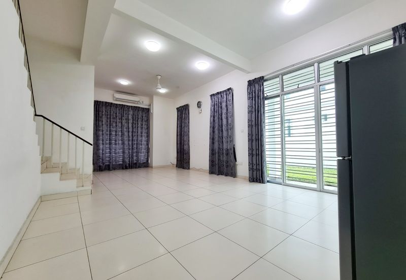 Austin Residence @Taman Mount Austin