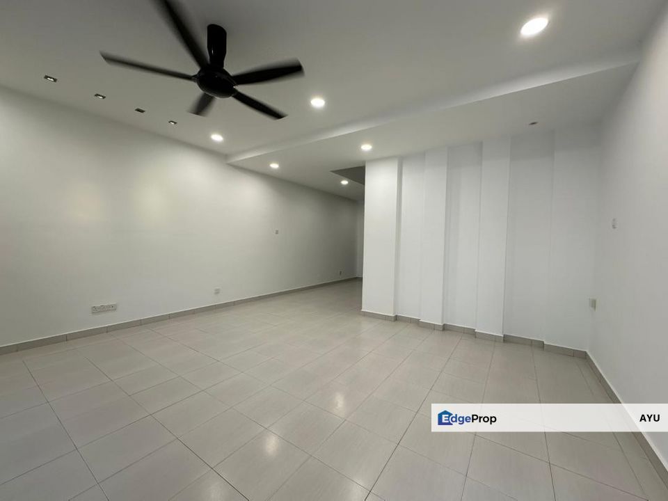 La Garden Jp Perdana Double Storey Terrace House, Johor, Johor Bahru