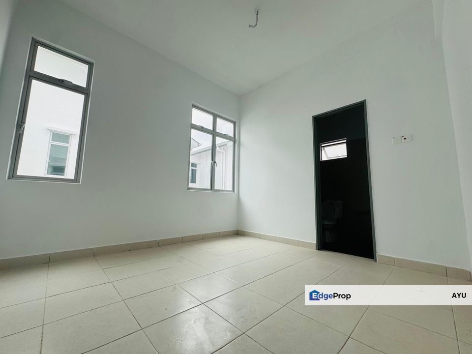 Taman Pulai Mutiara Double Storey Cluster House Brand New, Johor, 