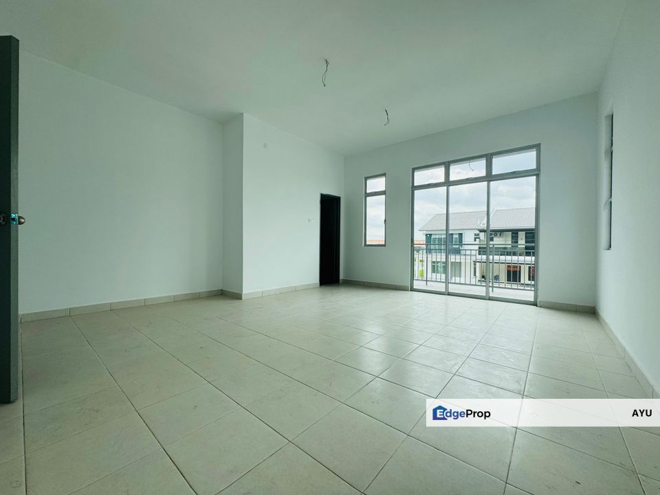 Taman Pulai Mutiara Double Storey Cluster House Brand New, Johor, 