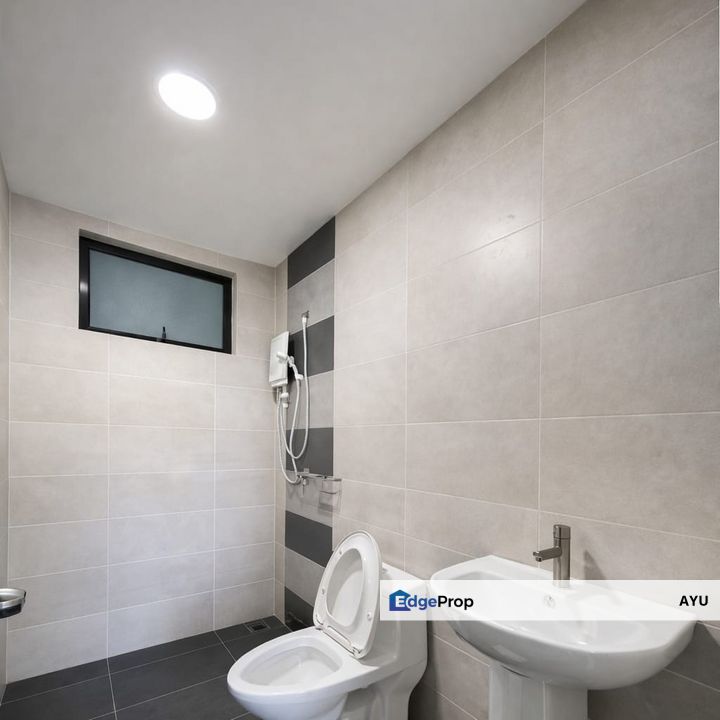 Molek Regency Condominium Intermediate Unit Partially Furnished, Johor, Johor Bahru