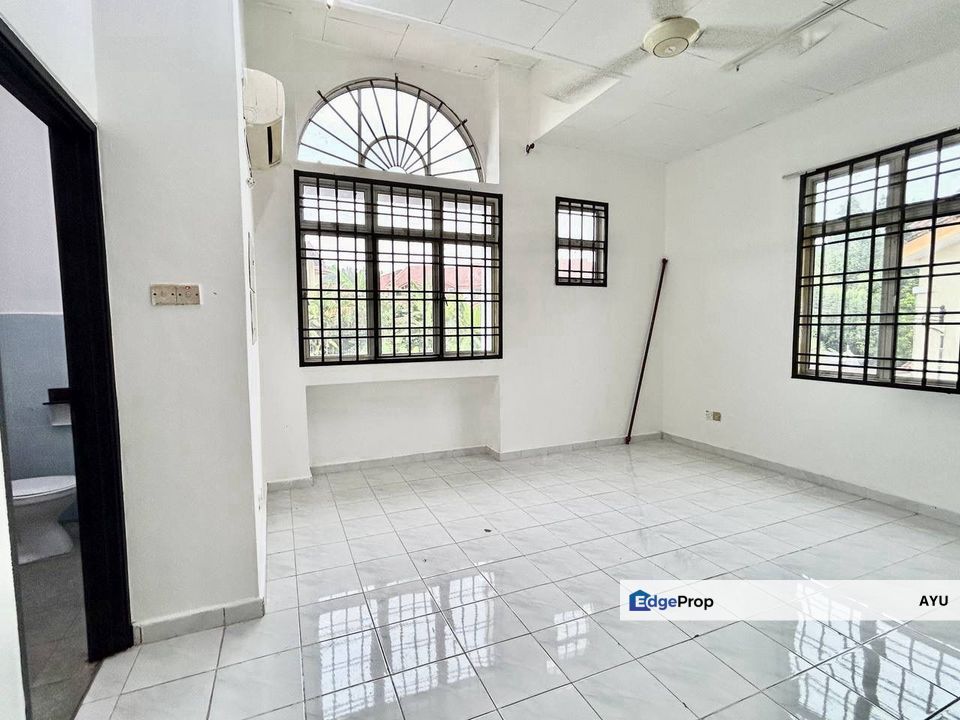 Taman Nusa Indah Double Storey Terrace House End Lot, Johor, Nusajaya