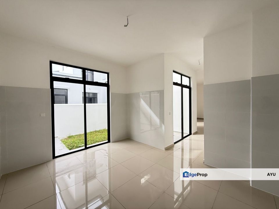 The Commune Eco Botanic Double Storey Link Cluster Brand New Unit, Johor, Nusajaya