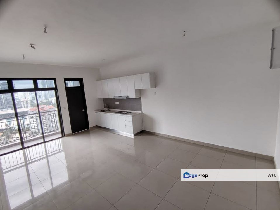 Meldrum Height Residence Three Bedrooms Partial Furnished, Johor, Johor Bahru