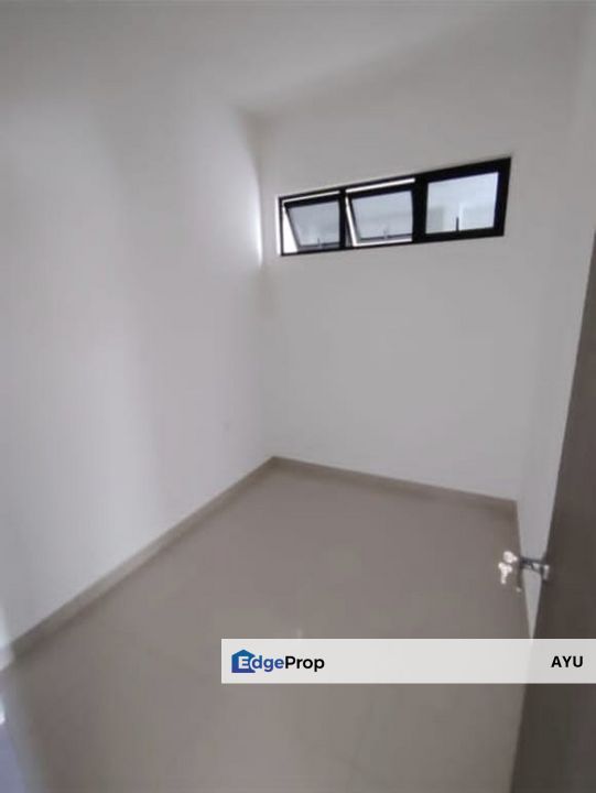 Meldrum Height Residence Three Bedrooms Partial Furnished, Johor, Johor Bahru
