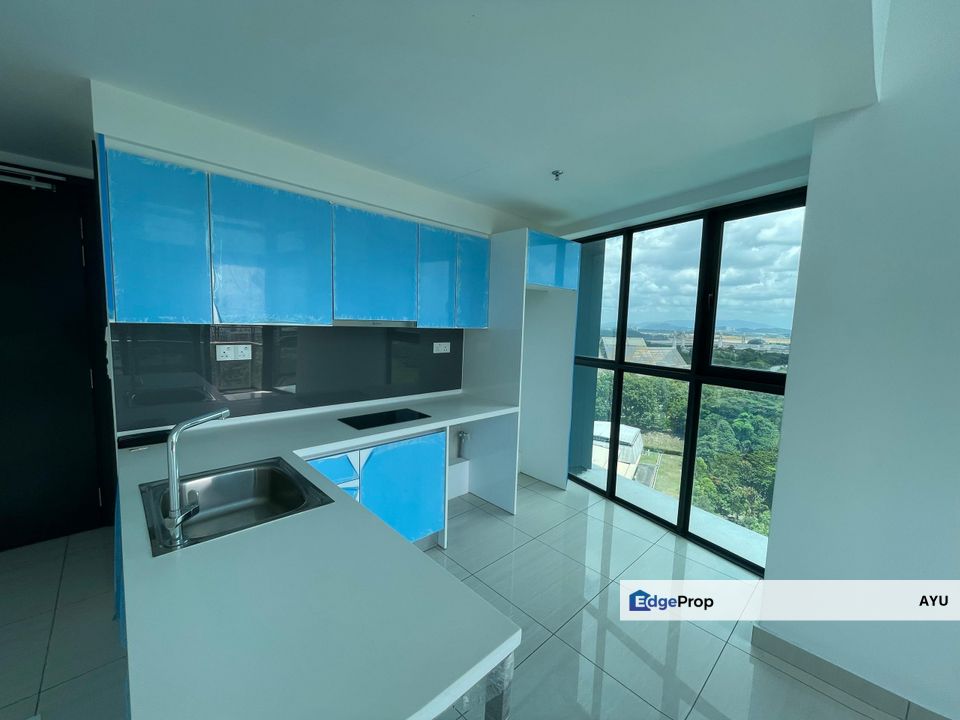 Almas Suites Puteri Harbour Duplex Type Brand New Unit, Johor, 
