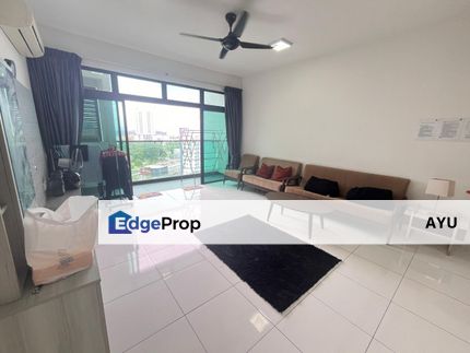 Sky Loft Premium Suites Fully Furnished 2+1 Bedrooms, Johor, Johor Bahru