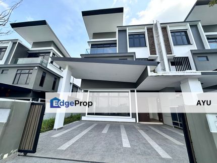 Taman Nusa Sentral 3 Storey Semi-D House Partially Furnished, Johor, Nusajaya