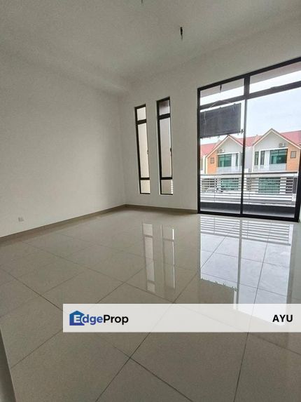 Senadi Hills Double Storey Terrace House Intermediate Unit, Johor, Nusajaya