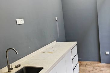 Bukit Jalil City Signature Shop Office