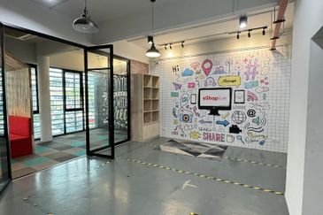 i32 Puchong Industrial Park