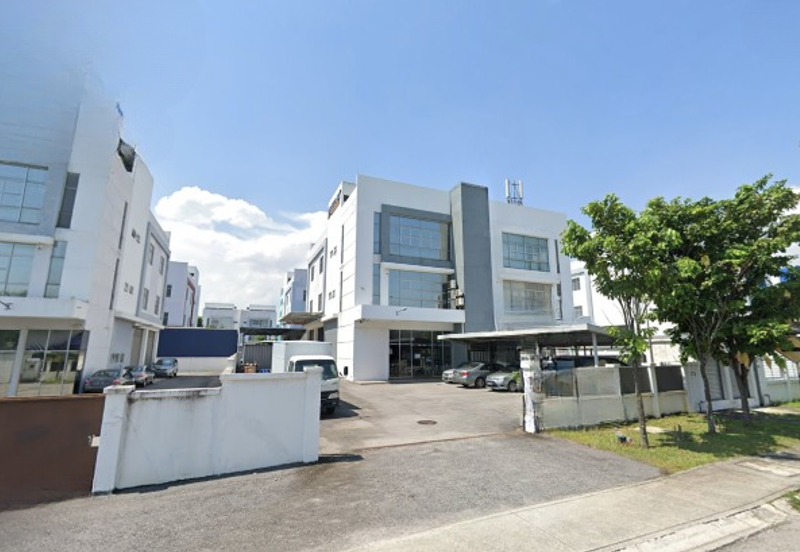 Sekitar 26 - 3-Storey Strategic Semi-D Factory @ Shah Alam For Rent