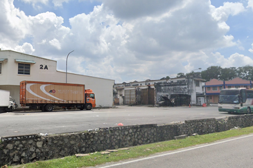 1.5 Storey Terrace Factory for Rent @ Taman Perindustrian Kinrara