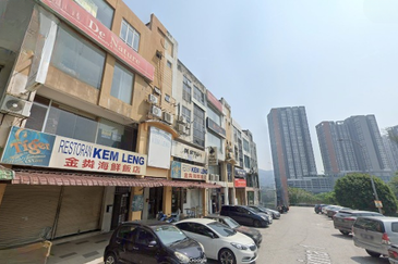 4.2% ROI 3.5 Storey Shoplot for sell @ Taman Rasa Sayang Cheras 