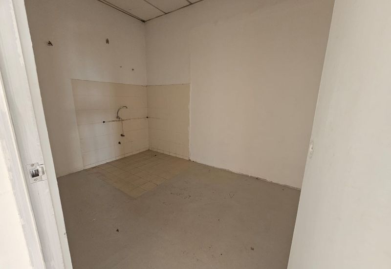 Limited Setia Prima Corner Facing Main Road Shop 3th Floor For Rent