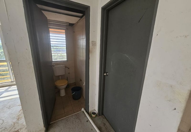 Limited Setia Prima Corner Facing Main Road Shop 3th Floor For Rent