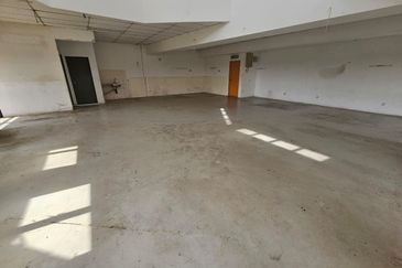 Limited Setia Prima Corner Facing Main Road Shop 3th Floor For Rent