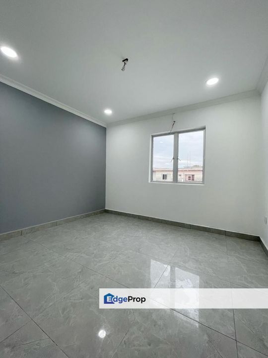 Fully Extended n Renovated Taman Desawan 2 Sty House For Sale, Selangor, Klang