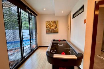 Sell with Short Term Rental Business Subang Jaya SS17 2 Sty Corner House