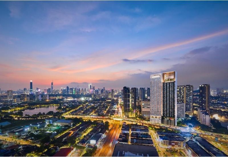 R Suites Chancery Residences