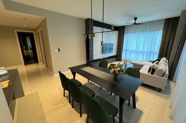 Aria Luxury Residence