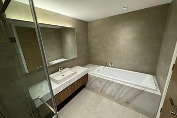 Aria Luxury Residence