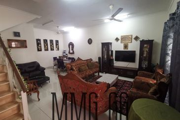 Ayu Impian, Alam Nusantara