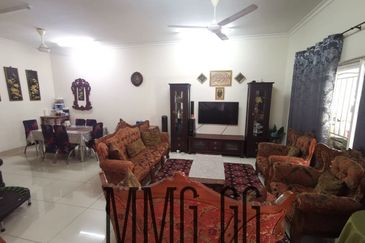 Ayu Impian, Alam Nusantara