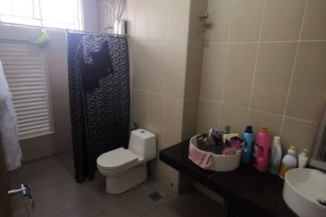 Ayu Impian, Alam Nusantara