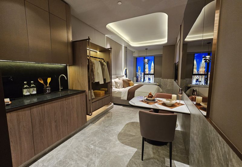 Divine KLCC – Branded Residences | GRR | Dual-Key Flexibility | Malaysia’s Tallest 360° Rooftop Bar