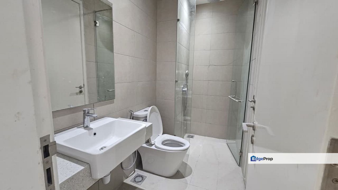 Partial Furnished Brand New 2 Bedroom Hampton Damansara For Rent, Kuala Lumpur, Country Heights Damansara