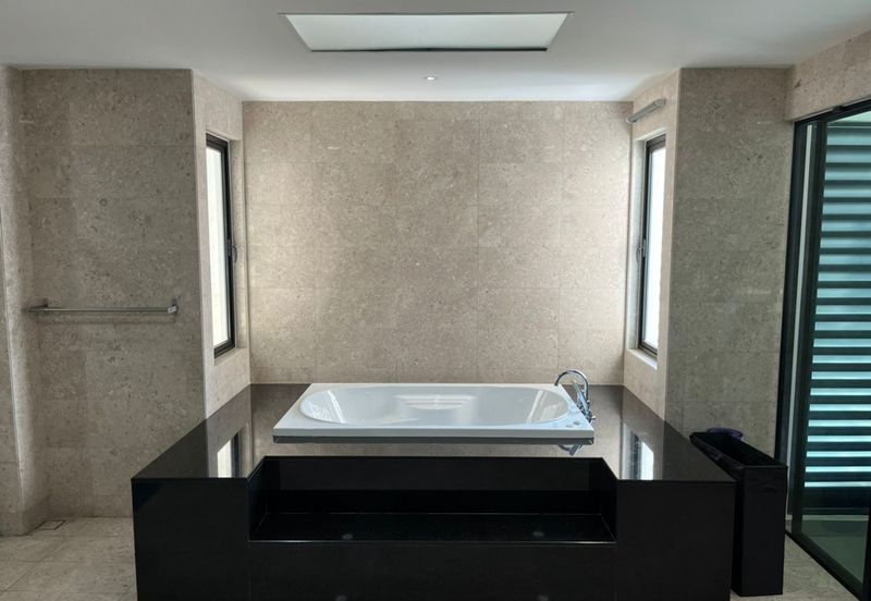 Duta Villa, Setia Alam