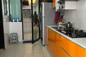 Duta Villa, Setia Alam