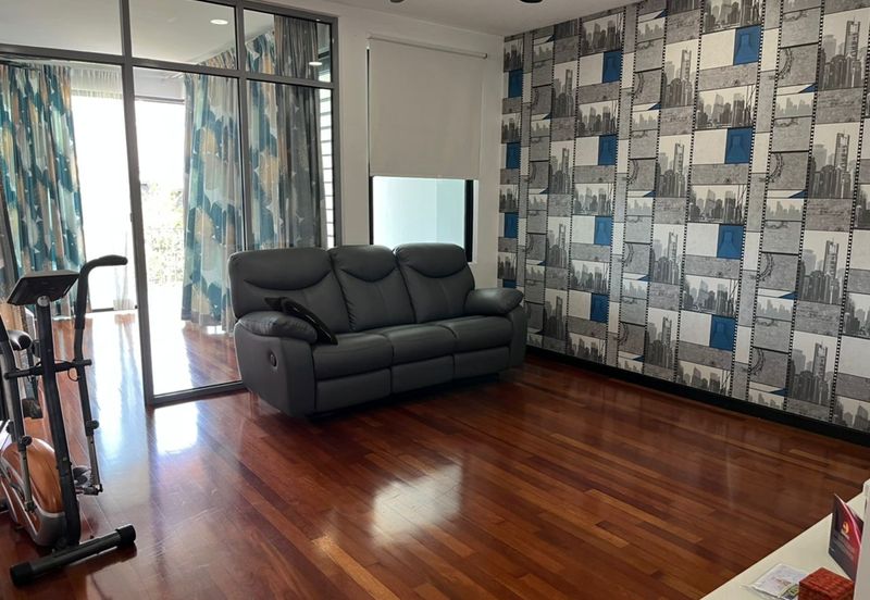 Duta Villa, Setia Alam