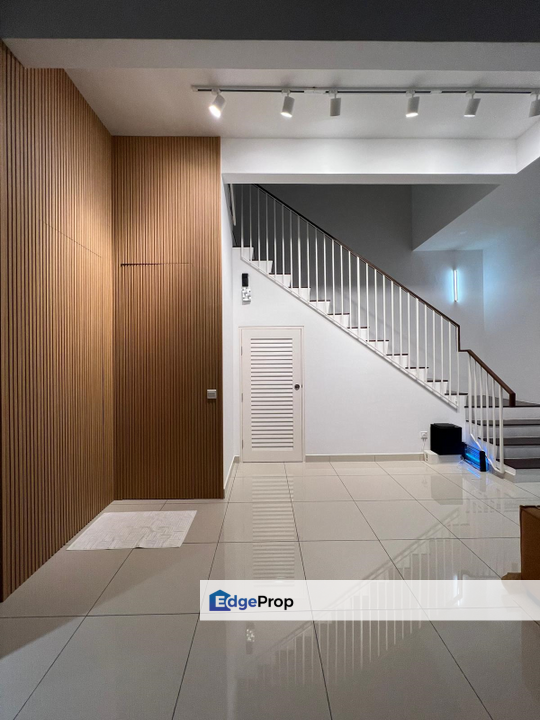 Facing Open, Premium Open View, Renovated 2 Sty Pavillion Home End lot, Selangor, Shah Alam