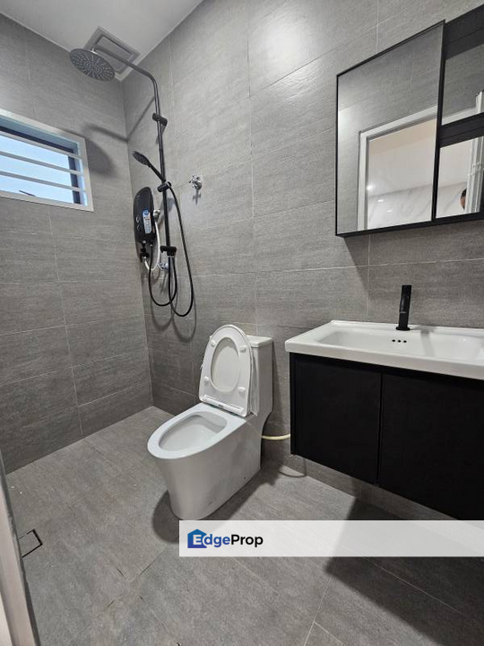 Move in Condition Fully Renovated Taman Sentosa Double Storey House, Selangor, Klang