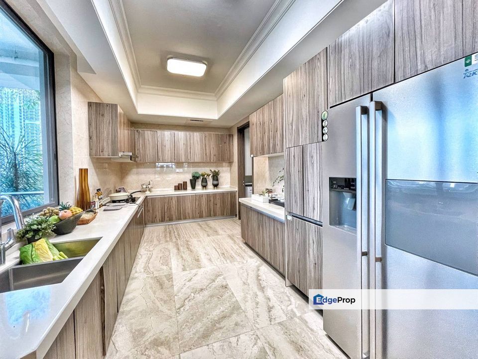 Johor Bahru Forest City 3035 square feet built up, Full Sea View Condominium for Sale, Johor, Gelang Patah