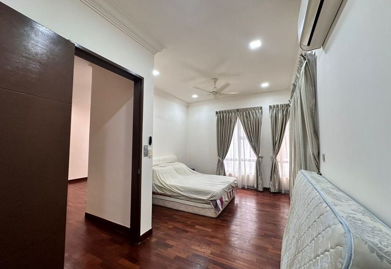 The Canal Garden South, Horizon Hills