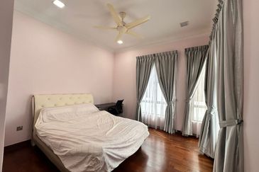 The Canal Garden South, Horizon Hills