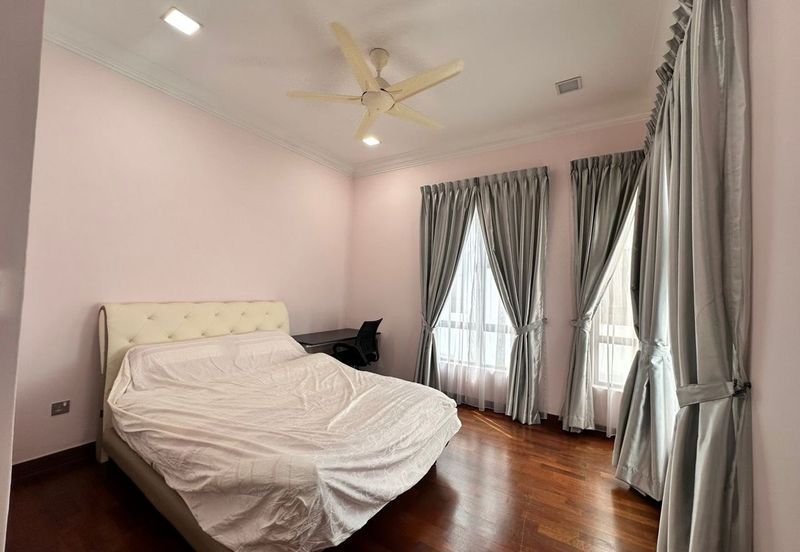 The Canal Garden South, Horizon Hills