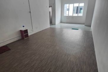 Pusat Perdagangan Danga Utama