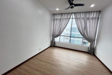 Dedaun Hijau (Greenfield Regency)